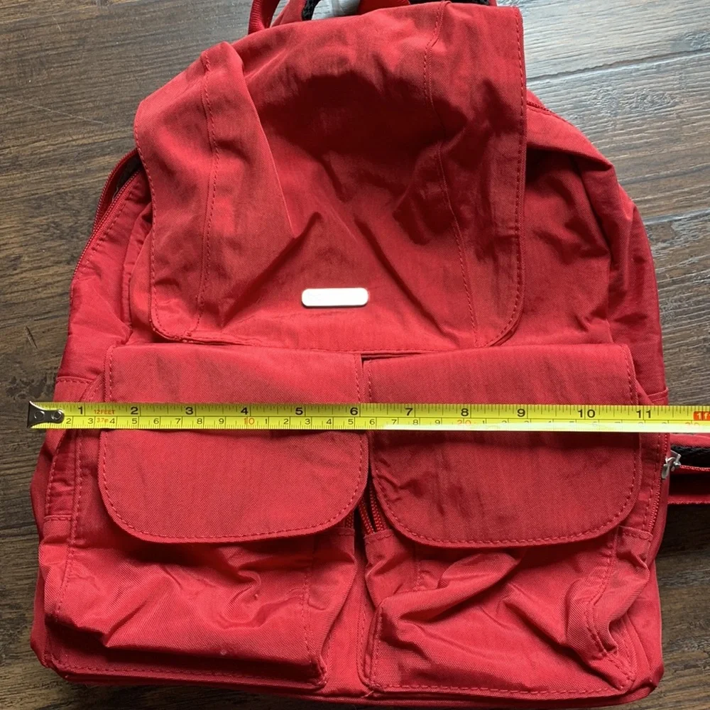 Backpack - Picture 4 of 4